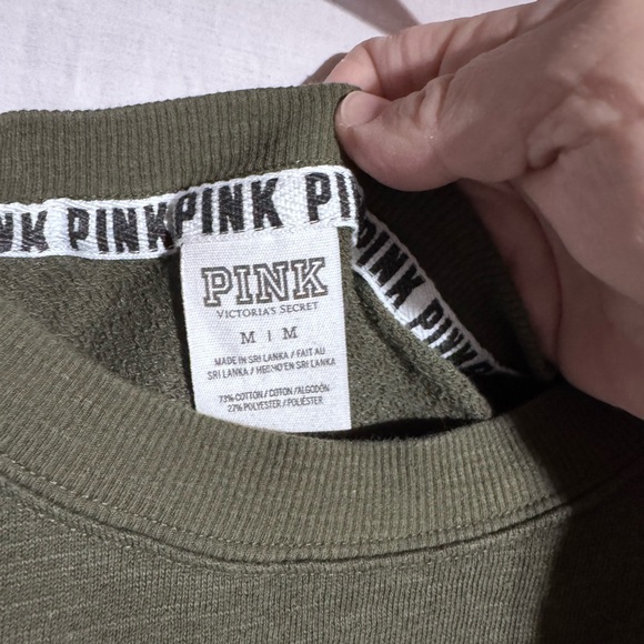 PINK Victoria’s Secret green long sleeve top with back spell out Size Medium - Picture 4 of 4